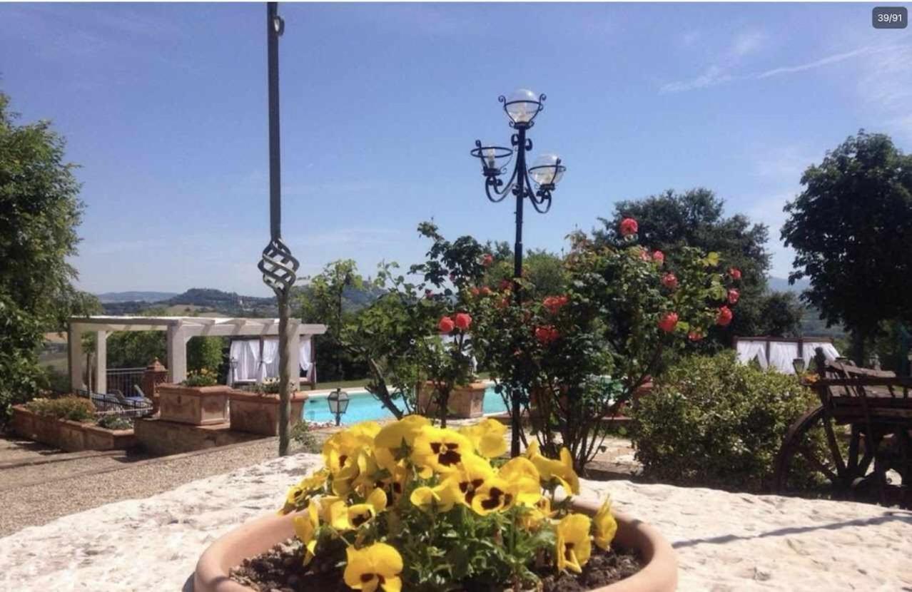 Aparthotel Residenza Collefiorito Todi Exterior foto